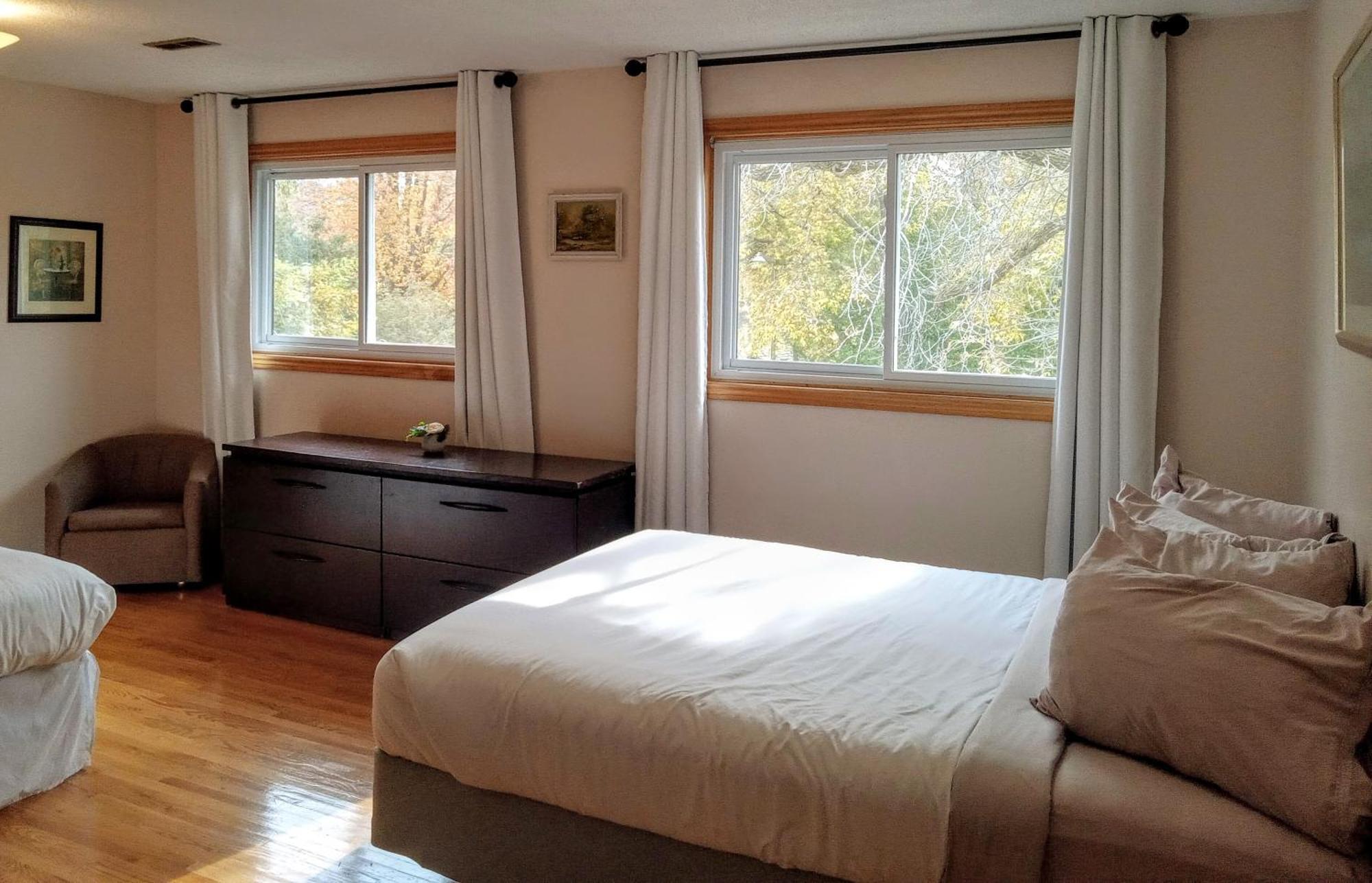 Hotel Wolfe Island Marysville エクステリア 写真