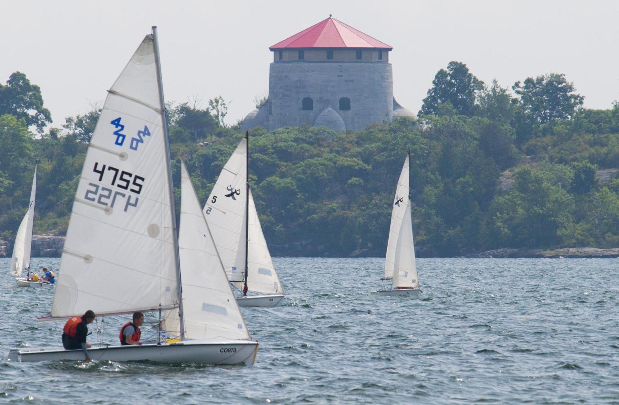Hotel Wolfe Island Marysville エクステリア 写真