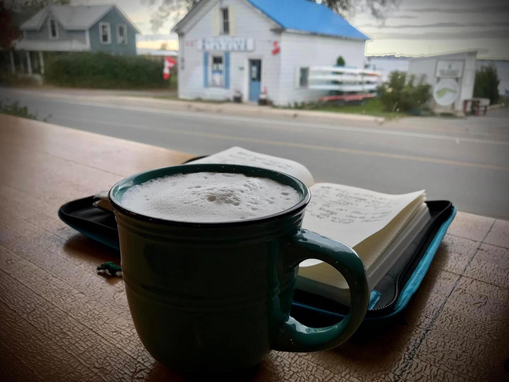 Hotel Wolfe Island Marysville エクステリア 写真